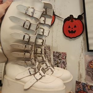 Demonia Damned-318
